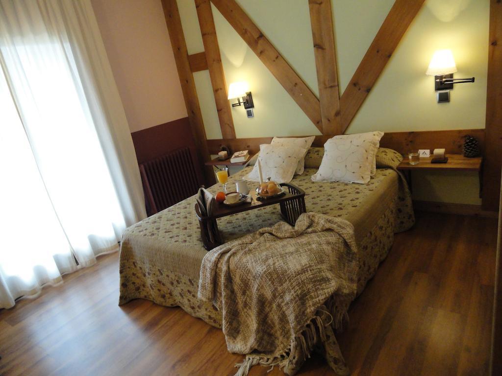 Hotel Rural El Valle Rascafria Room photo
